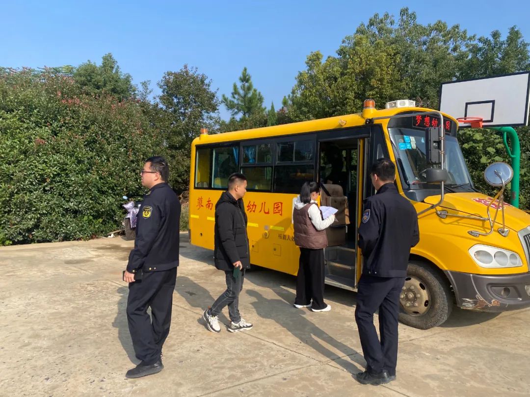 【嚴格把關 平安出行】蓼南鄉開展校車安全檢查行動 圖片