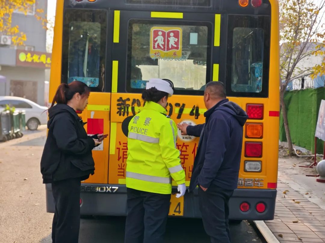 【文明交通 攜手共創】八師石河子交警開展校車安全大檢查 筑牢學生出行安全防線! 圖片