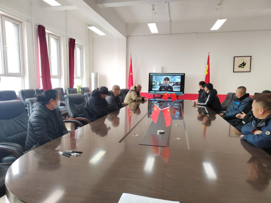 入冬之際 守護校車安全— 財落學校全面開展校車車況安全排查 入冬之際 守護校車安全— 財落學校全面開展校車車況安全排查