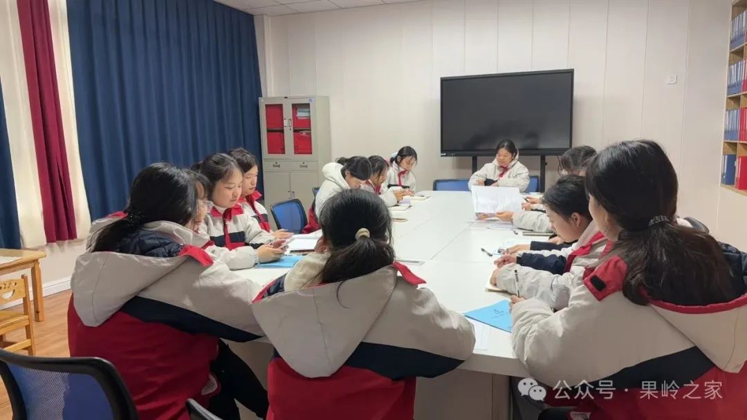 “ 校車安全始于心,防患未然始于行 ” 果嶺幼兒園校車安全演練 圖片