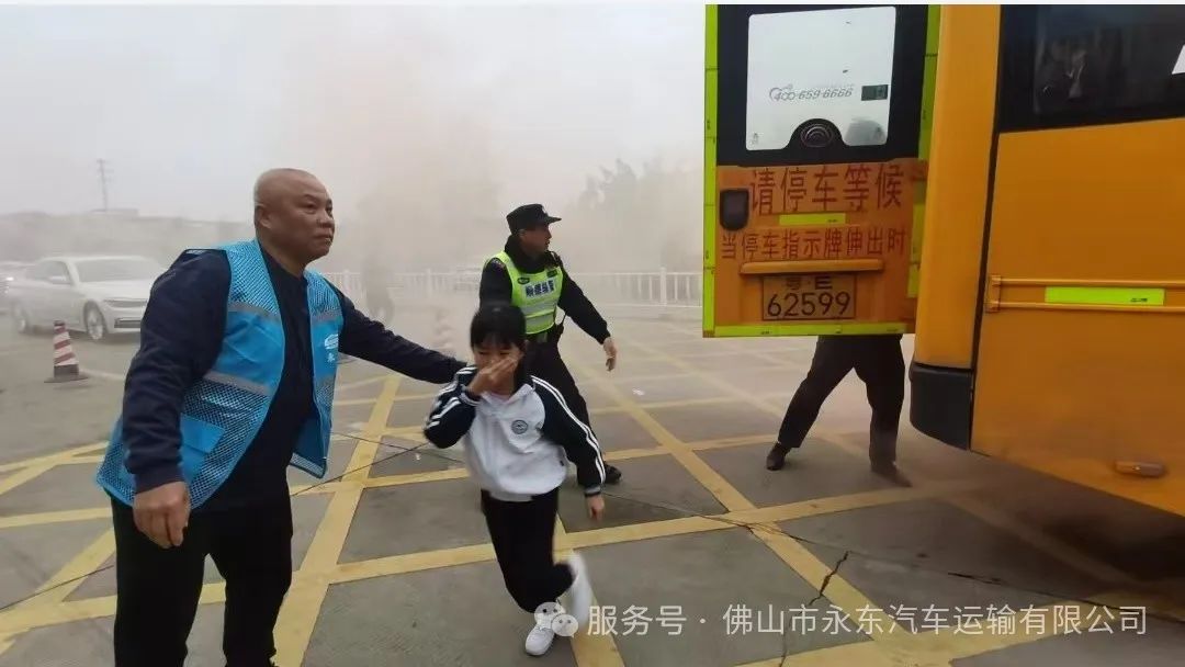 筑牢安全防線,守護平安路途 筑牢安全防線,守護平安路途