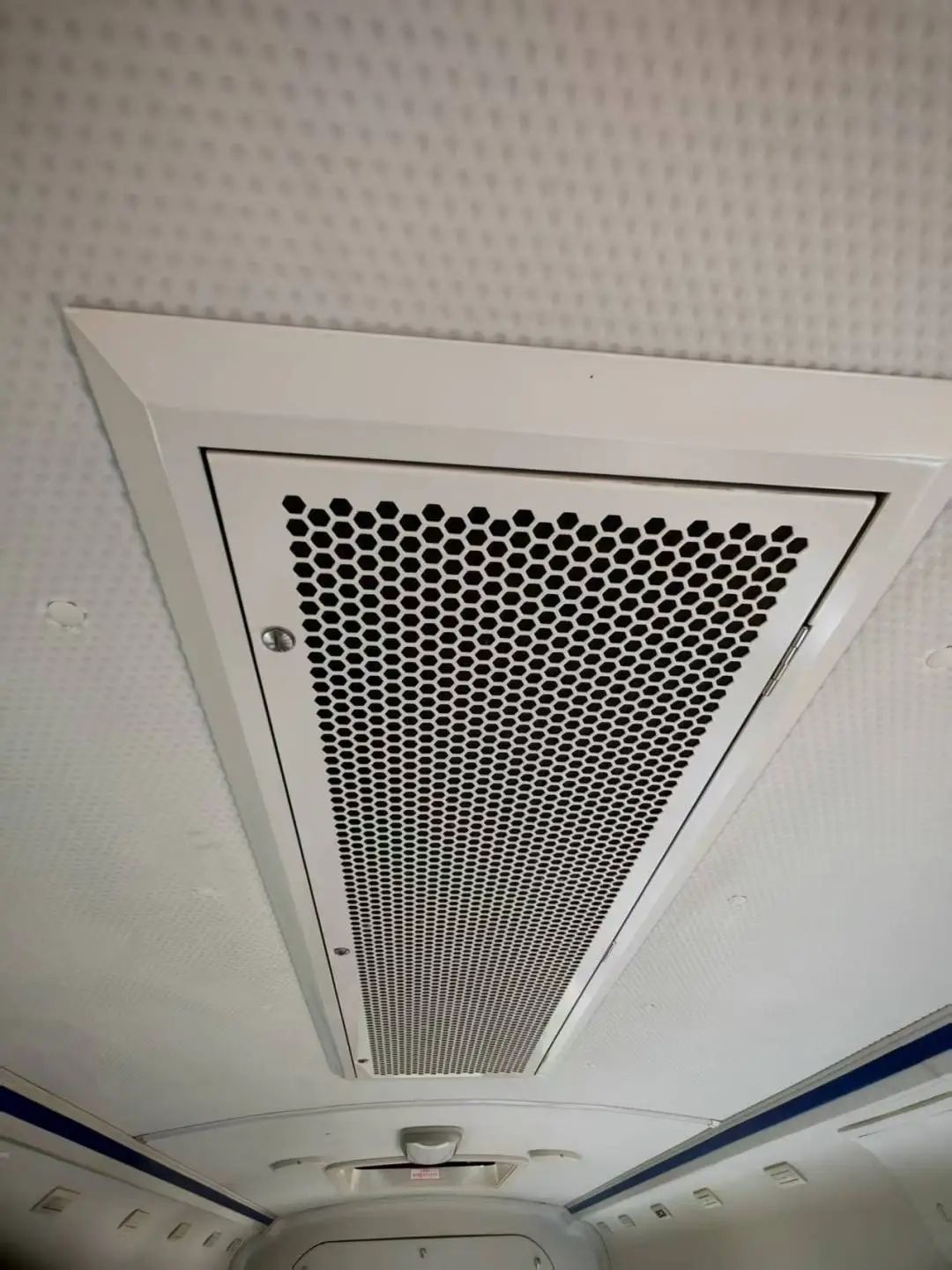 校車安全大檢查 筑牢學生安全路 圖片