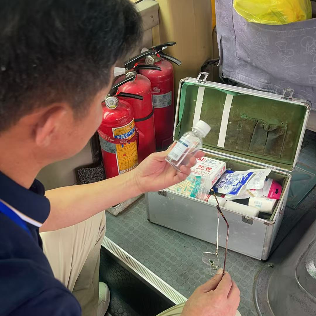 校車安全齊監督,孩子平安共守護 圖片