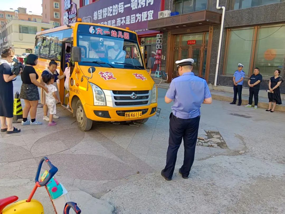 【兒童友好城市建設專欄】市教體局、公安交警聯合開展校車應急疏散演練活動 北安市婦女聯合會 2025年07月29日 16:17 黑龍江 圖片