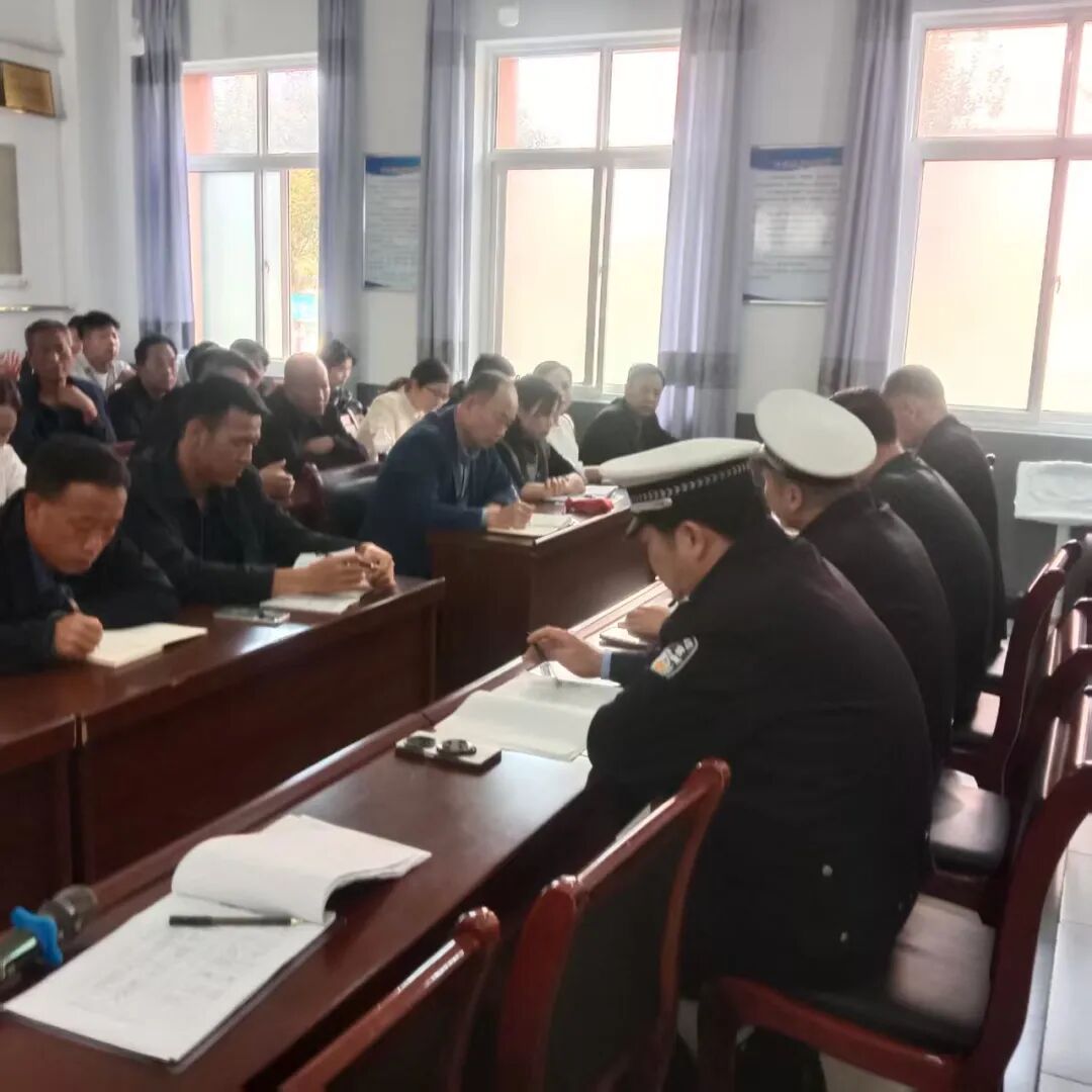 貞元中隊聯合多部門開展秋季校車安全專題培訓/ 貞元中隊聯合多部門開展秋季校車安全專題培訓