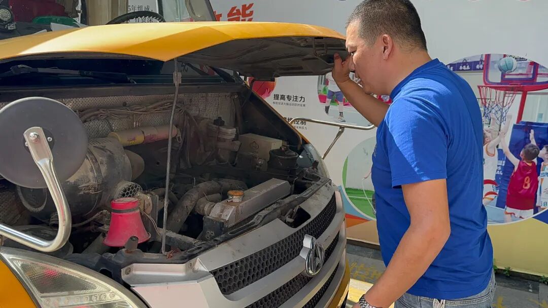【平安校園】為愛護航,平安校車伴我行 ——石獅市恩啟頓幼兒園校車應急疏散演練 【平安校園】為愛護航,平安校車伴我行 ——石獅市恩啟頓幼兒園校車應急疏散演練