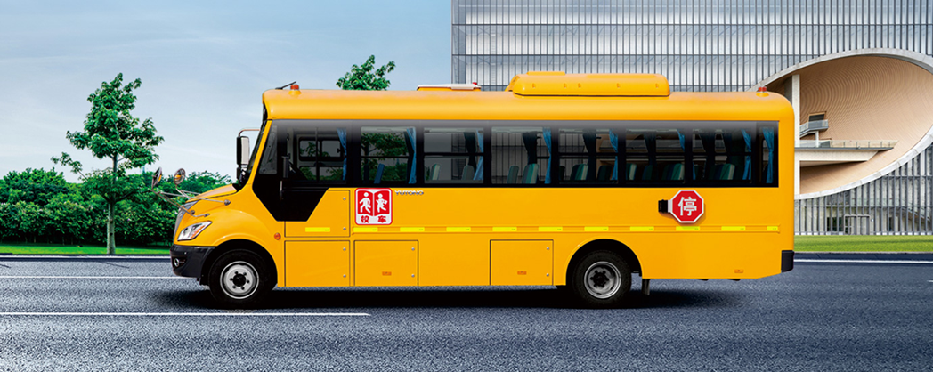 為奔跑護航,為安全加油!翔飛校車全程守護臨馬! 為奔跑護航,為安全加油!翔飛校車全程守護臨馬!