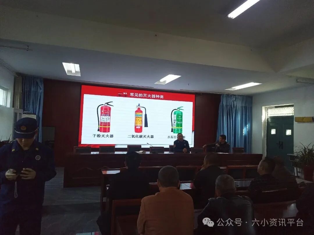 多方聯動,共保安全-------六套中心小學開展校車消防培訓與疏散演練 33.jpg