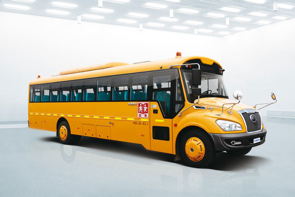 柴油引擎的校車與汽油引擎的校車該如何選擇？