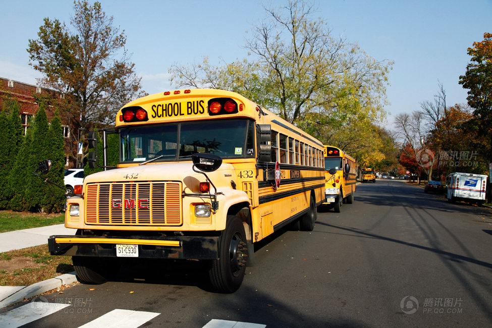 體驗美國鋼鐵校車