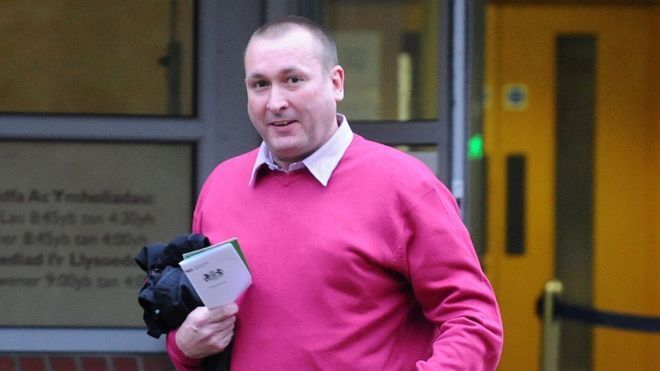 英校車司機酒駕接送學生被舉報 被判兩個月監禁