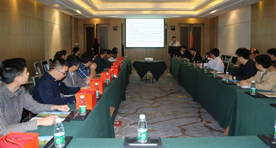 校車中的商務(wù)車 歐輝艦橋BJ6590耀動(dòng)廣州 校車中的商務(wù)車 歐輝艦橋BJ6590耀動(dòng)廣州