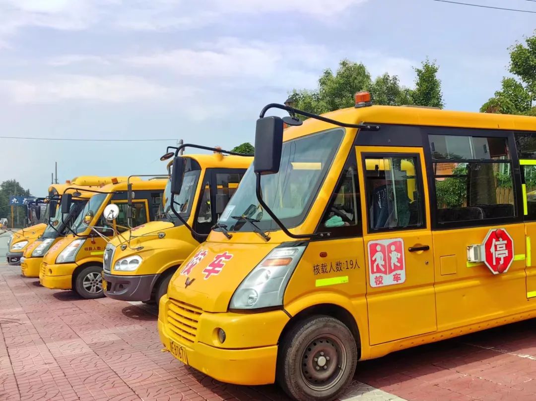 合陽縣多部門聯合勘驗確保校車安全運行/ 圖片