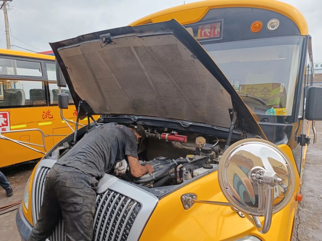 洮南客運公司-校車保養(yǎng)維護月/ 圖片