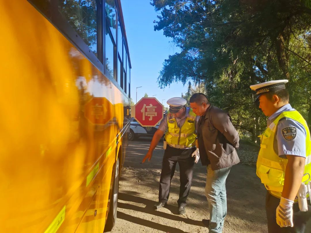 【夏季行動·平安守護】護航開學季|校車大“體檢”,為學生上好“安全鎖” 圖片