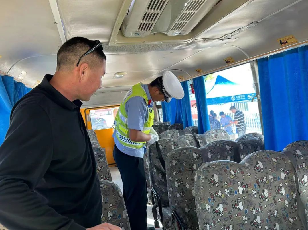 【夏季行動·平安守護】護航開學季|校車大“體檢”,為學生上好“安全鎖” 圖片