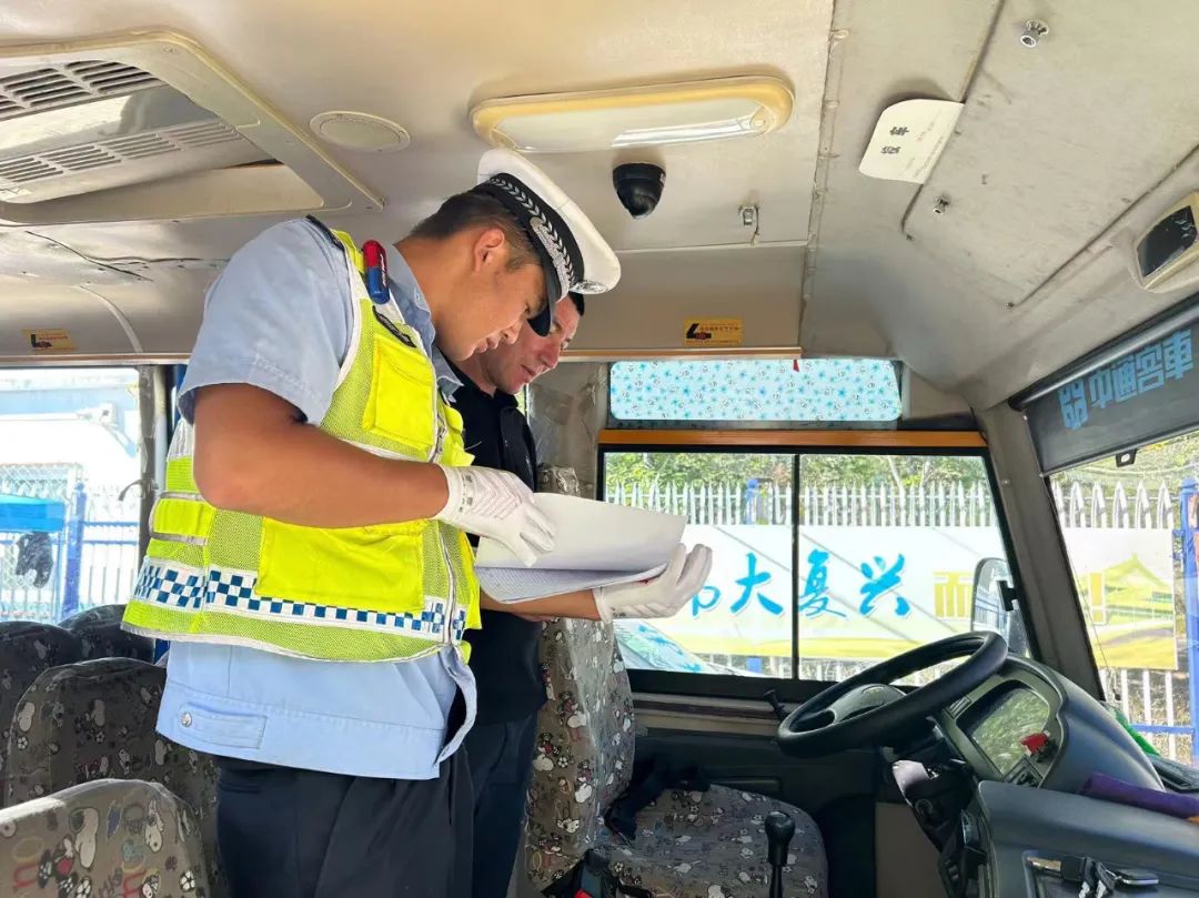 【夏季行動·平安守護】護航開學季|校車大“體檢”,為學生上好“安全鎖” 圖片