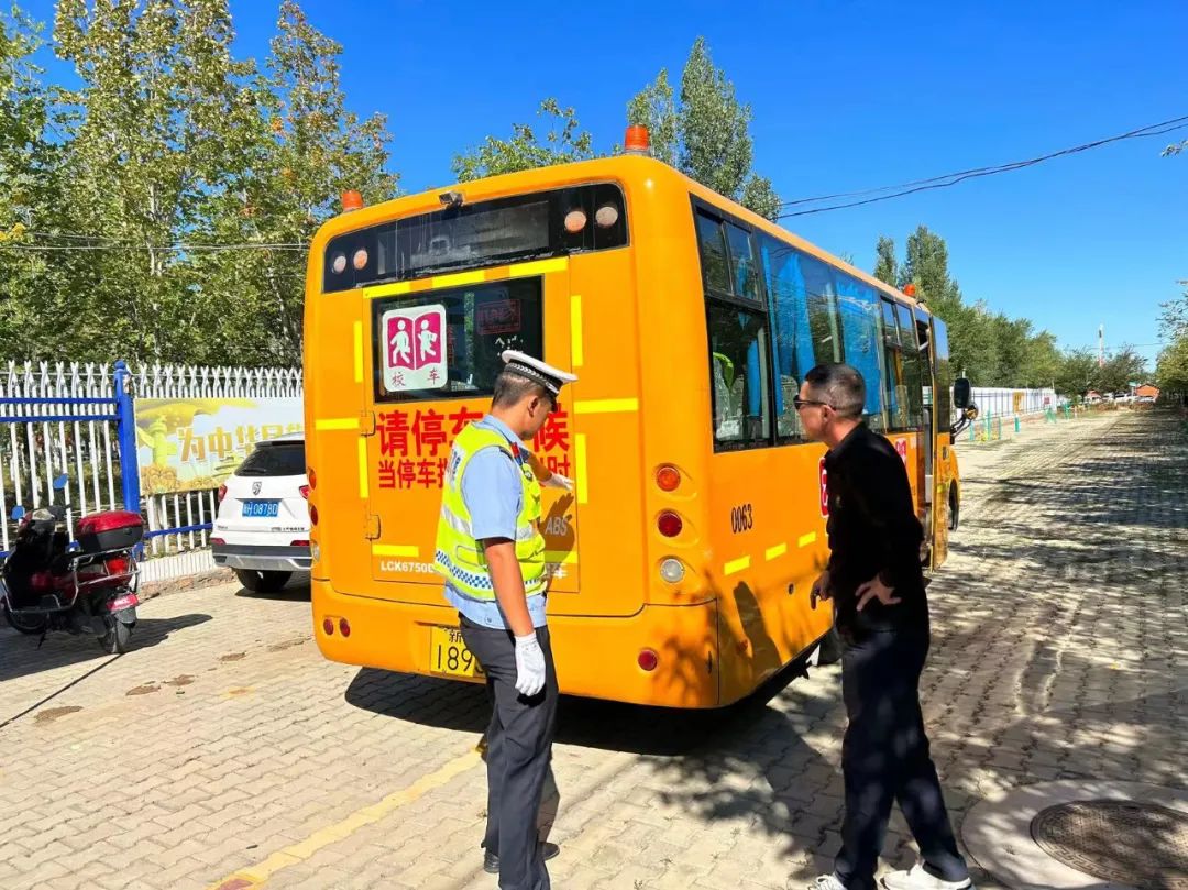 【夏季行動·平安守護】護航開學季|校車大“體檢”,為學生上好“安全鎖” 圖片