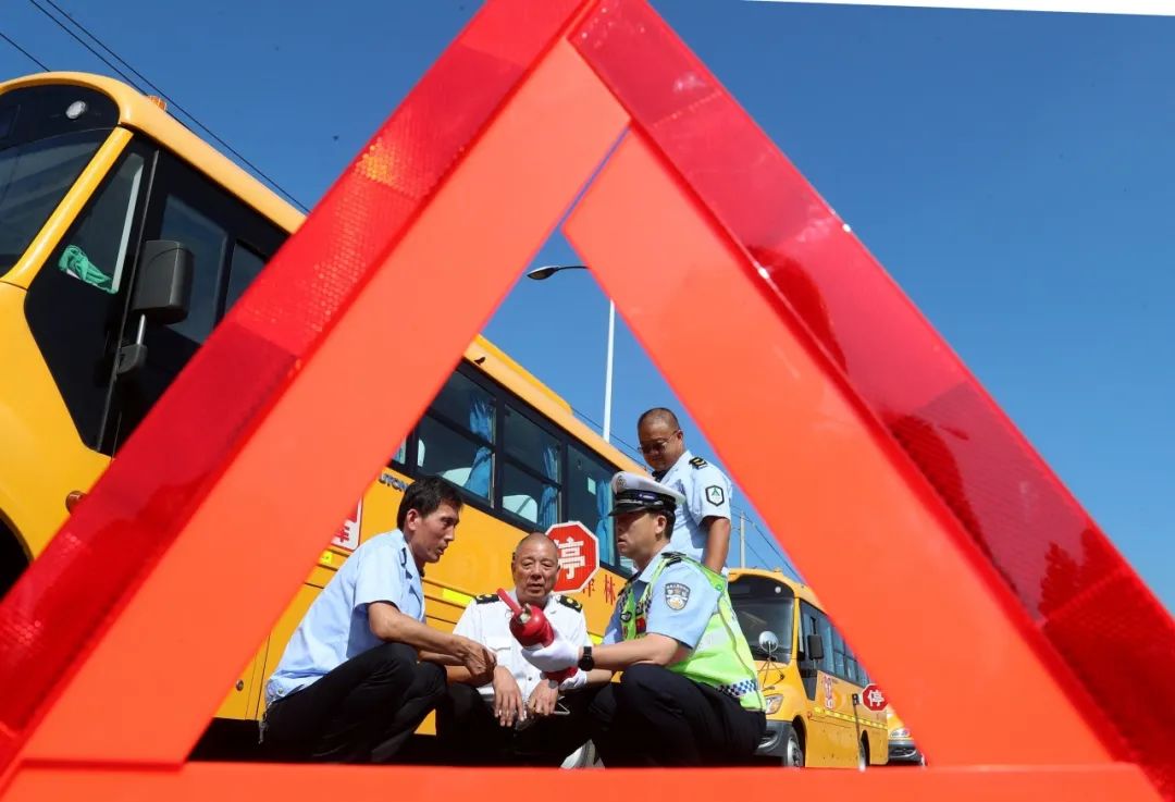 【夏季行動(dòng)】校車隱患大排查,安全意識(shí)大提高 圖片