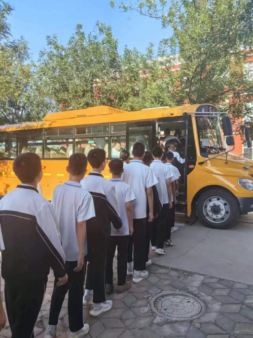 【工作動態】縣公安局聯合縣教育局開展校車安全培訓會 圖片