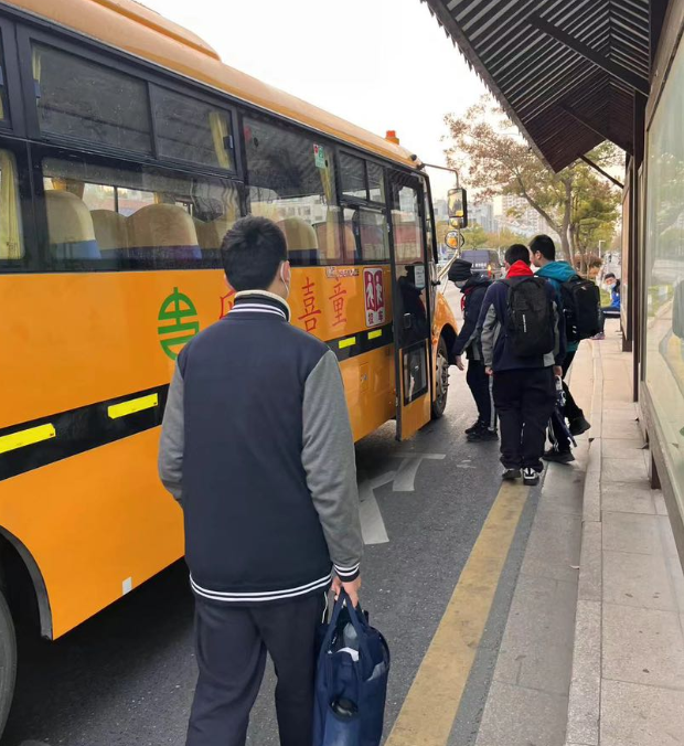 揚州首個智慧校車系統上線/ 圖片