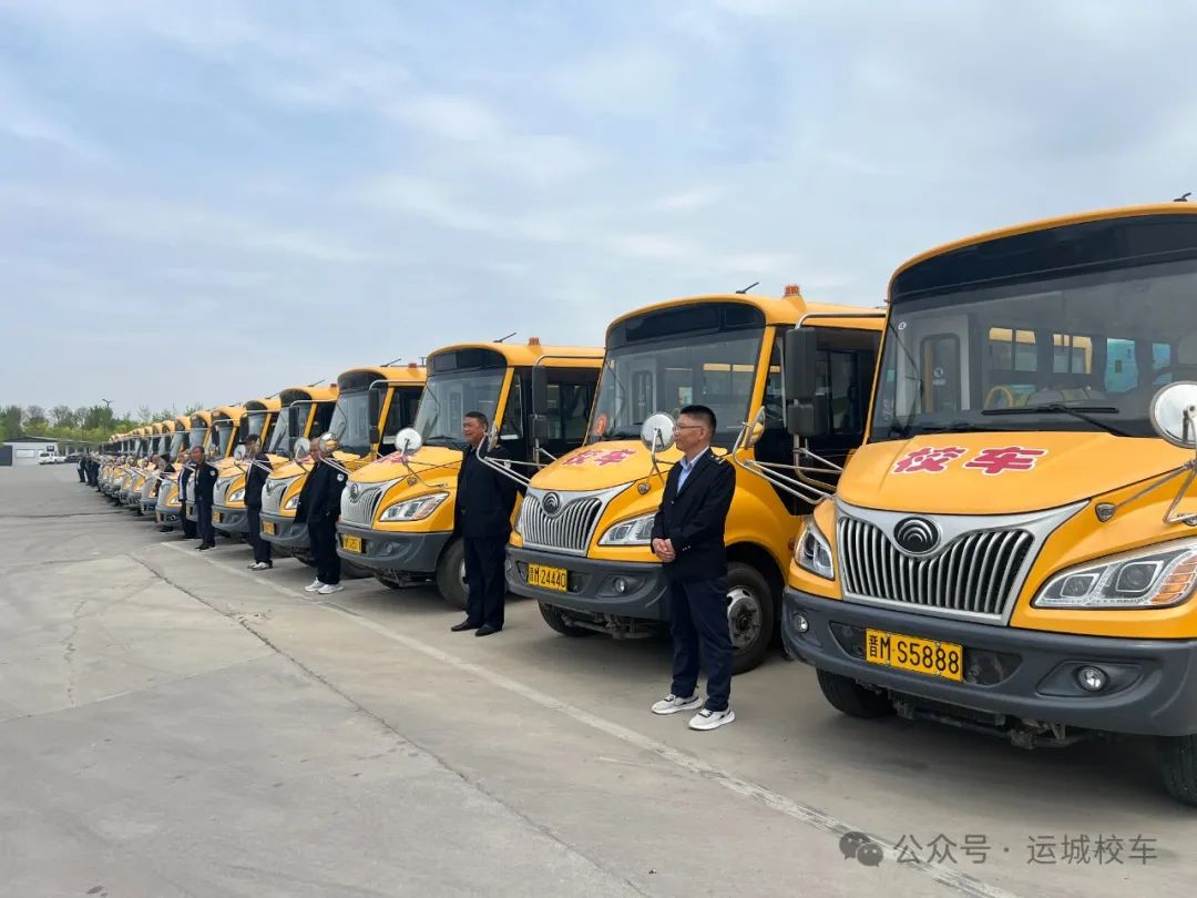 積極配合區交警隊安全管理工作/ 圖片