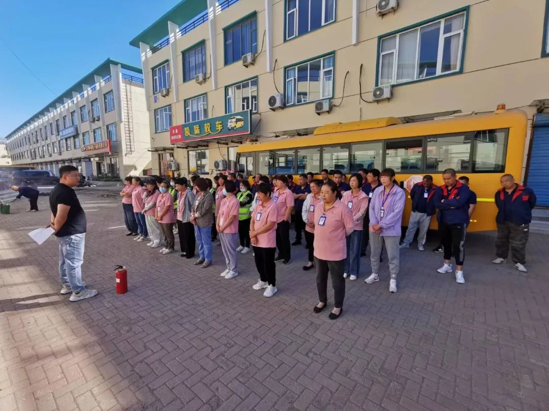 以演筑防,安全“童”行丨凱際校車開啟消防交通預案應急演練 以演筑防,安全“童”行丨凱際校車開啟消防交通預案應急演練