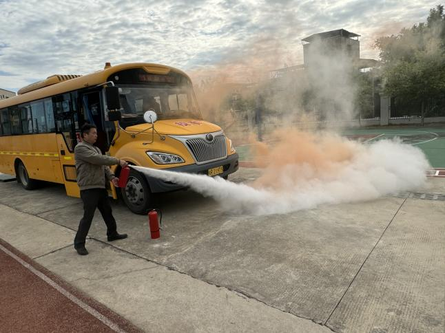 百加小學交通安全教育暨校車安全應急演練活動/ 百加小學交通安全教育暨校車安全應急演練活動