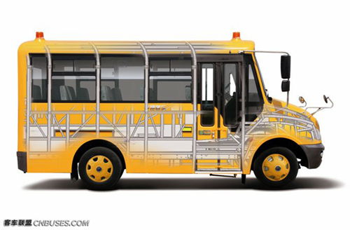 開學季來臨 超窄車身“小鋼俠”保障學童安全到家