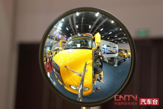 引領(lǐng)校車安全新時代 宇通發(fā)布安芯校車智能管理系統(tǒng)