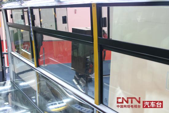 引領(lǐng)校車安全新時代 宇通發(fā)布安芯校車智能管理系統(tǒng)