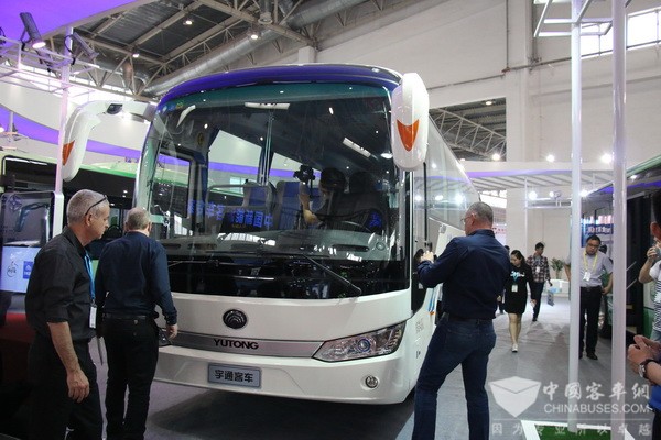 第13屆中國(guó)國(guó)際交通展—宇通客車(chē) 第13屆中國(guó)國(guó)際交通展—宇通客車(chē)