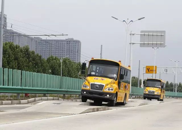 宇通校車直播,直擊校車安全 宇通校車直播,直擊校車安全