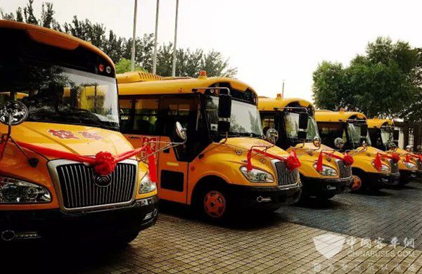 品質(zhì)筑起專用校車(chē)的安全長(zhǎng)城/ 品質(zhì)筑起專用校車(chē)的安全長(zhǎng)城