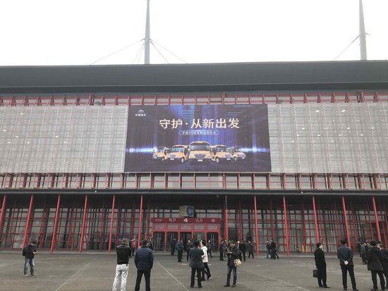 再樹校車安全智能新標(biāo)桿 宇通第三代校車重磅發(fā)布