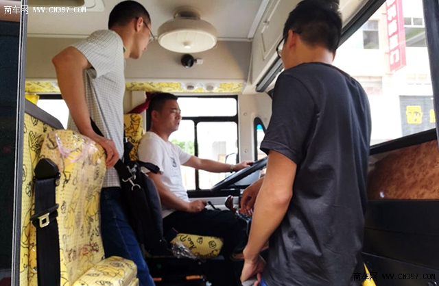 肩負愛與責任，相伴快樂成長——安凱校車公益行在路上