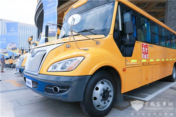 2018中國校車行業(yè)高峰論壇向行業(yè)傳遞了哪些信息? 2018中國校車行業(yè)高峰論壇向行業(yè)傳遞了哪些信息?