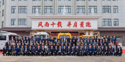 你不知道的五菱校車“傳奇”故事 你不知道的五菱校車“傳奇”故事