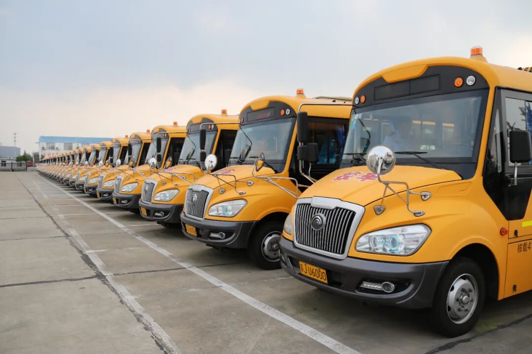 暖心!大豐校車為愛(ài)改線 暖心!大豐校車為愛(ài)改線