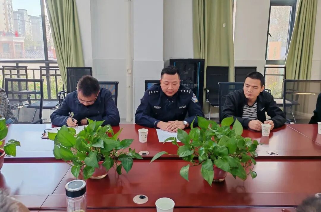 【玉桂校區(qū)】平安護(hù)航,筑牢安全防線!校車安全工作會暨駕駛員、照管員順利召開 【玉桂校區(qū)】平安護(hù)航,筑牢安全防線!校車安全工作會暨駕駛員、照管員順利召開