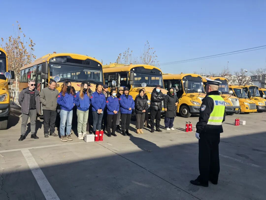 筑牢冬日安全線 校車體檢保平安 | 冬季行動 筑牢冬日安全線 校車體檢保平安 | 冬季行動