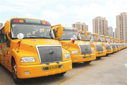 青島交運:用安全呵護“未來的花朵” 青島交運:用安全呵護“未來的花朵”