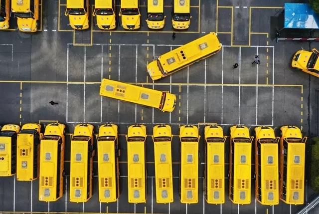 教育部發(fā)布校車安全風(fēng)險預(yù)警 加強(qiáng)校車安全管理引各方關(guān)注 教育部發(fā)布校車安全風(fēng)險預(yù)警 加強(qiáng)校車安全管理引各方關(guān)注