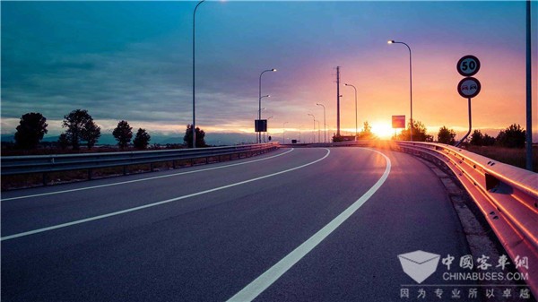 交通部:道路運輸車輛年審臨時延期至疫情結束后45天 交通部:道路運輸車輛年審臨時延期至疫情結束后45天